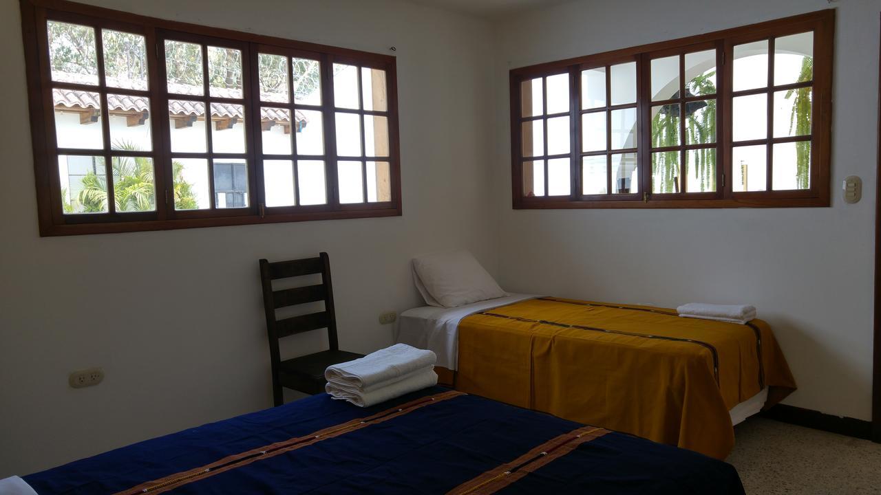 Ixkanul Antigua Hotel Bagian luar foto
