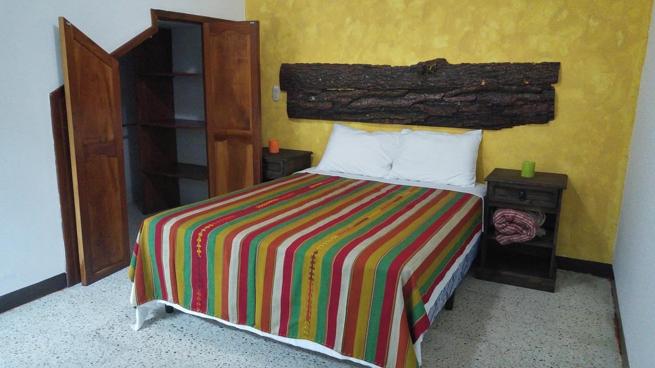 Ixkanul Antigua Hotel Ruang foto