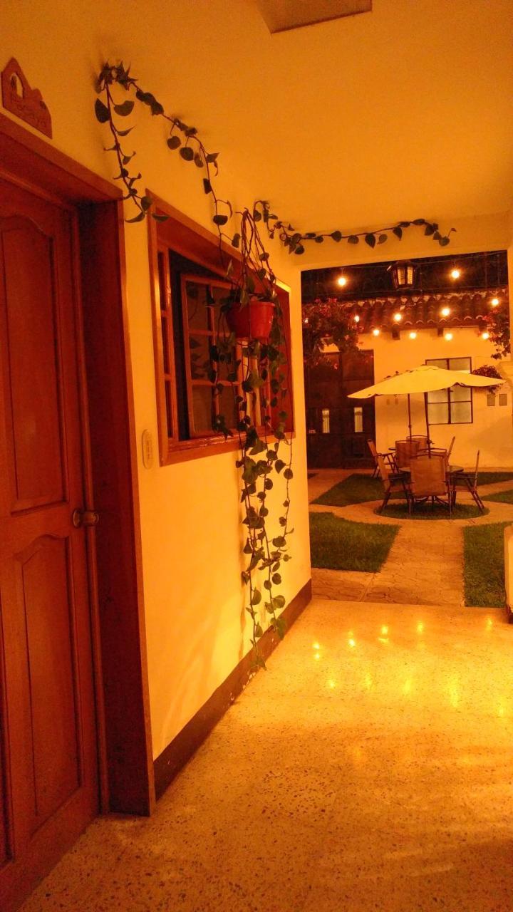 Ixkanul Antigua Hotel Bagian luar foto