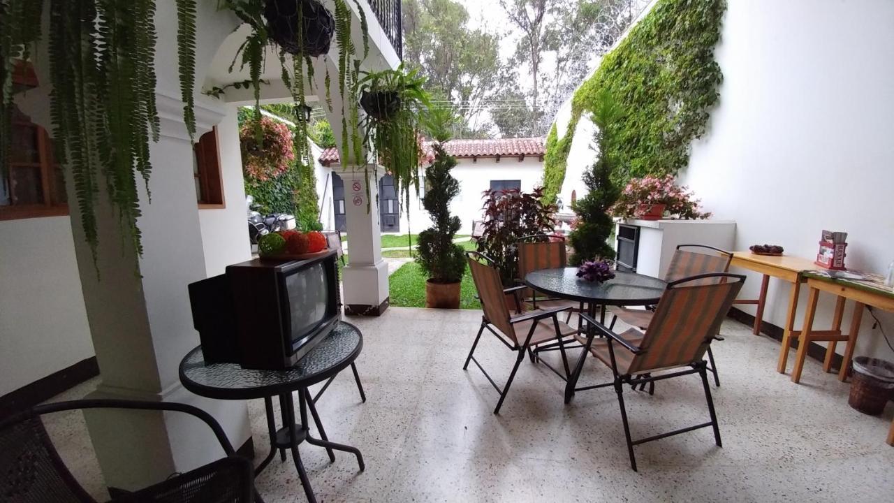 Ixkanul Antigua Hotel Bagian luar foto