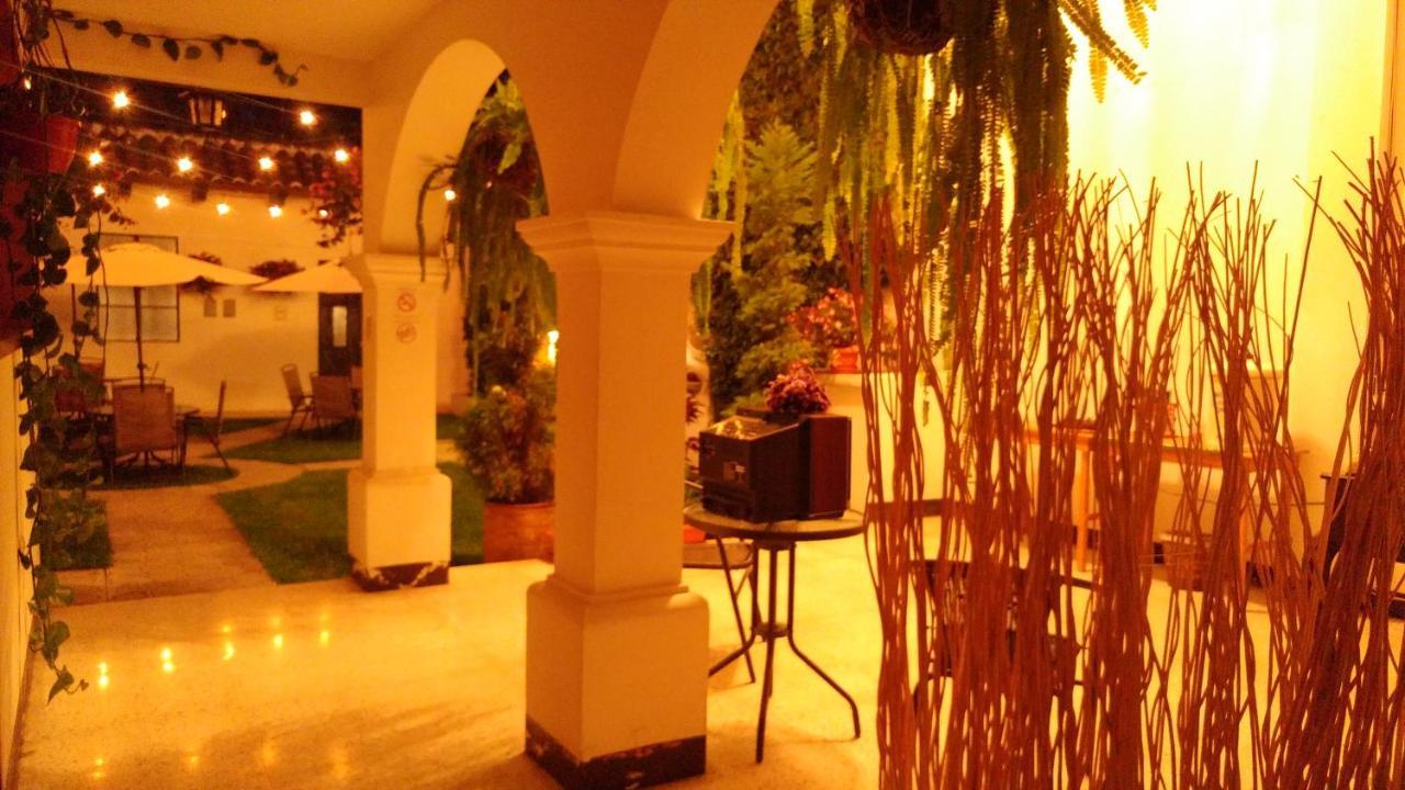 Ixkanul Antigua Hotel Bagian luar foto