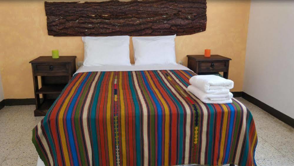 Ixkanul Antigua Hotel Bagian luar foto