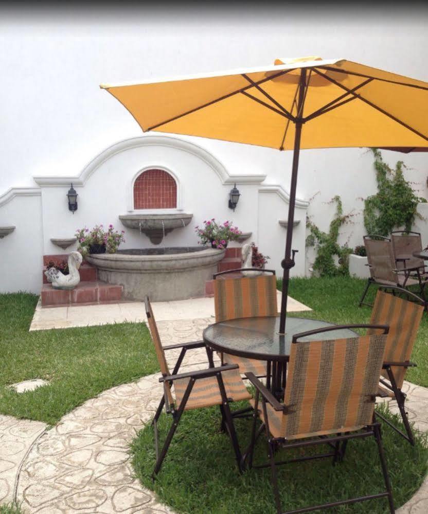 Ixkanul Antigua Hotel Bagian luar foto